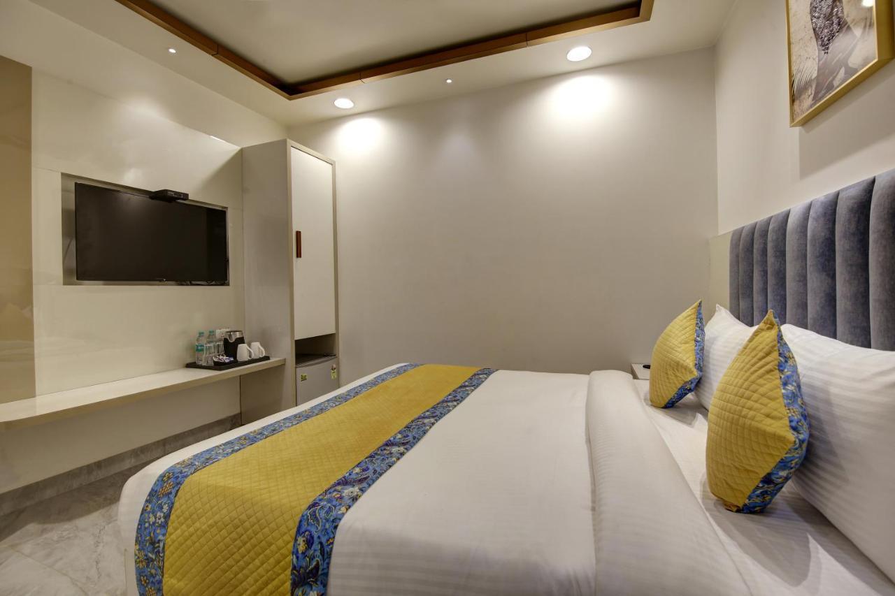 Hotel Kaca Inn-By Haveliya Hotels- Traveller'S Choice Award Winner 2025 Нью-Дели Экстерьер фото