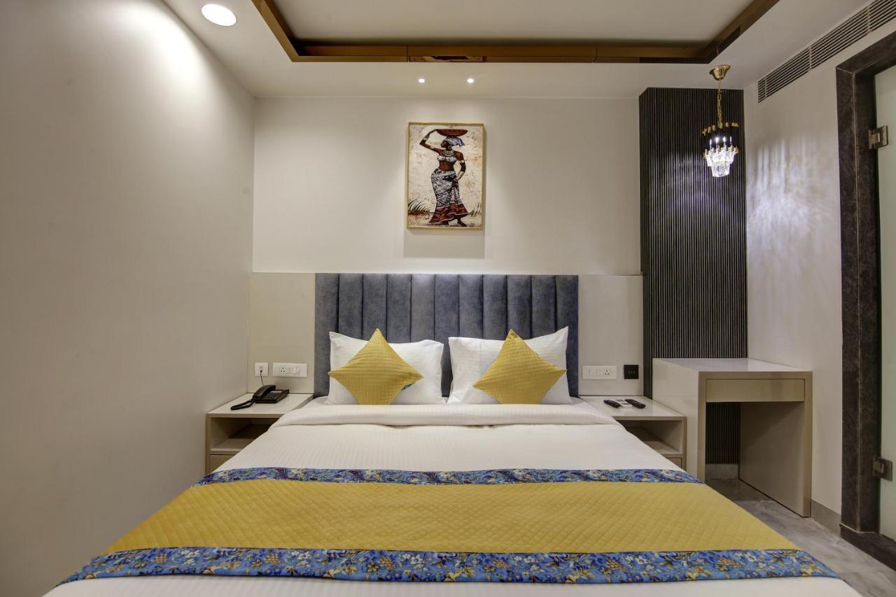 Hotel Kaca Inn-By Haveliya Hotels- Traveller'S Choice Award Winner 2025 Нью-Дели Экстерьер фото