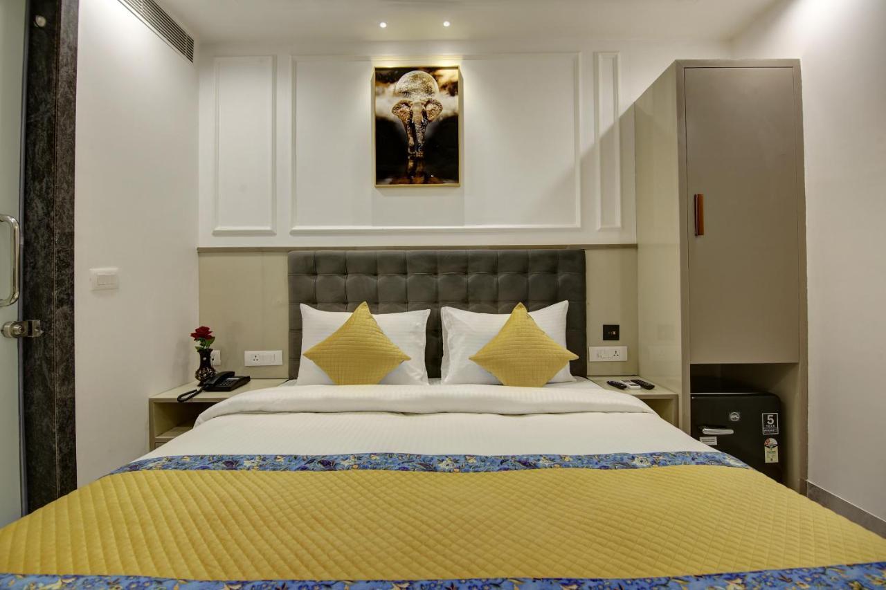 Hotel Kaca Inn-By Haveliya Hotels- Traveller'S Choice Award Winner 2025 Нью-Дели Экстерьер фото