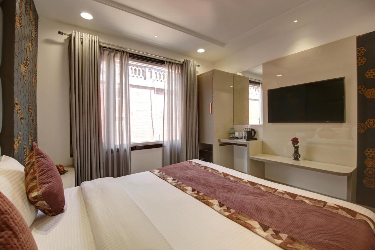 Hotel Kaca Inn-By Haveliya Hotels- Traveller'S Choice Award Winner 2025 Нью-Дели Экстерьер фото